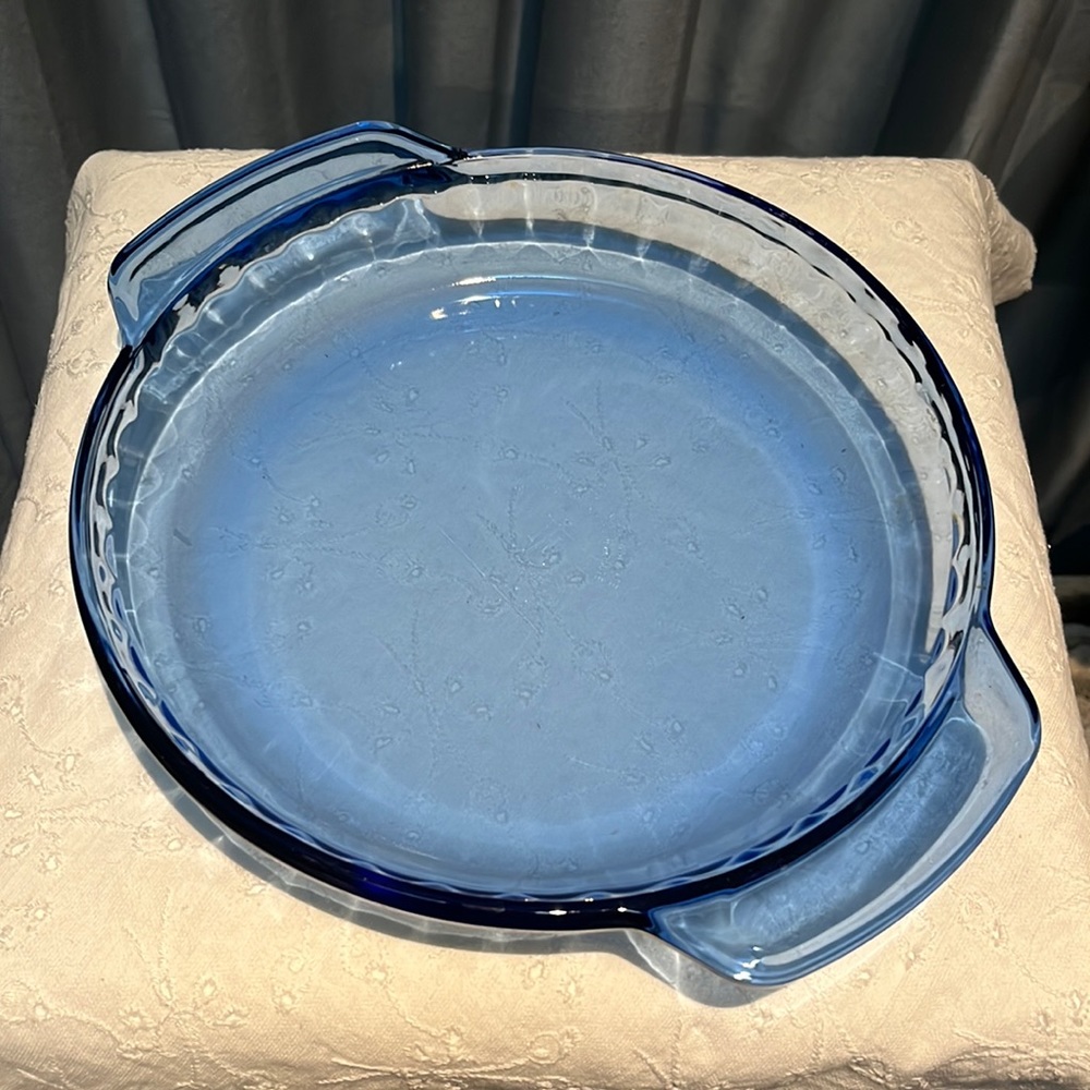 1980’s Anchor Hocking Ovenware Deep Pie Plate
